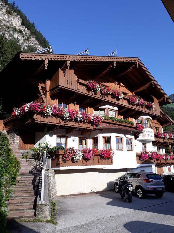 Landhaus Granat Mayrhofen Buitenkant foto